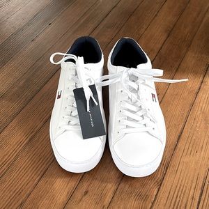 NWT Men’s Tommy Hilfiger Brecon Sneaker